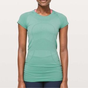 Green short sleeve lulu swiftly tech